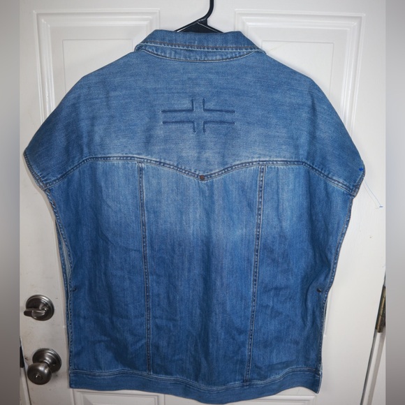 Liverpool Women's Blue Denim Vest Button Front Size XS/S  100% Cotton - Picture 4 of 4